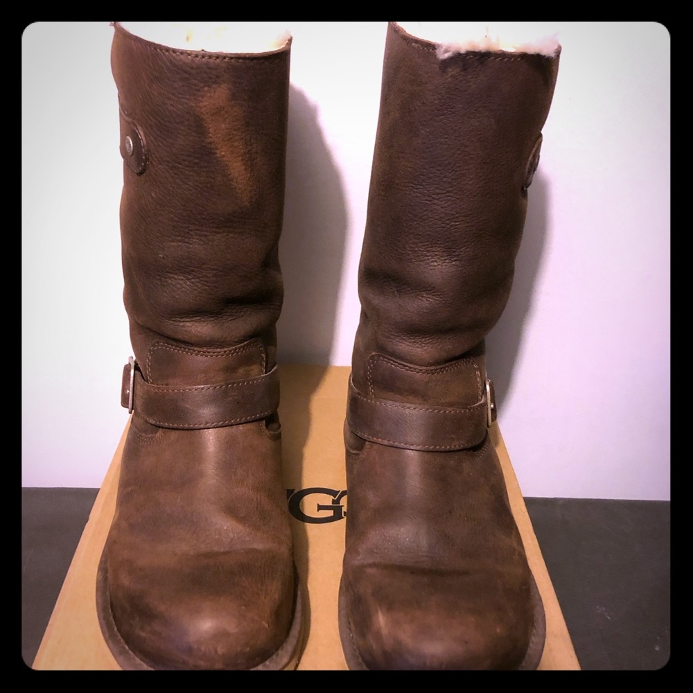 UGG Kensington boots size 8 womens